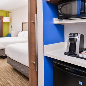 Suite Two Beds Non-Smoking